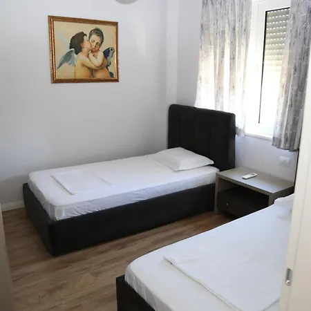Artino 3br Villa, Pool And Sport Access - Perla