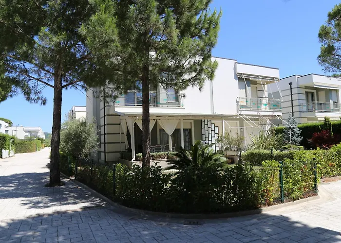 Artino Villa Durrës